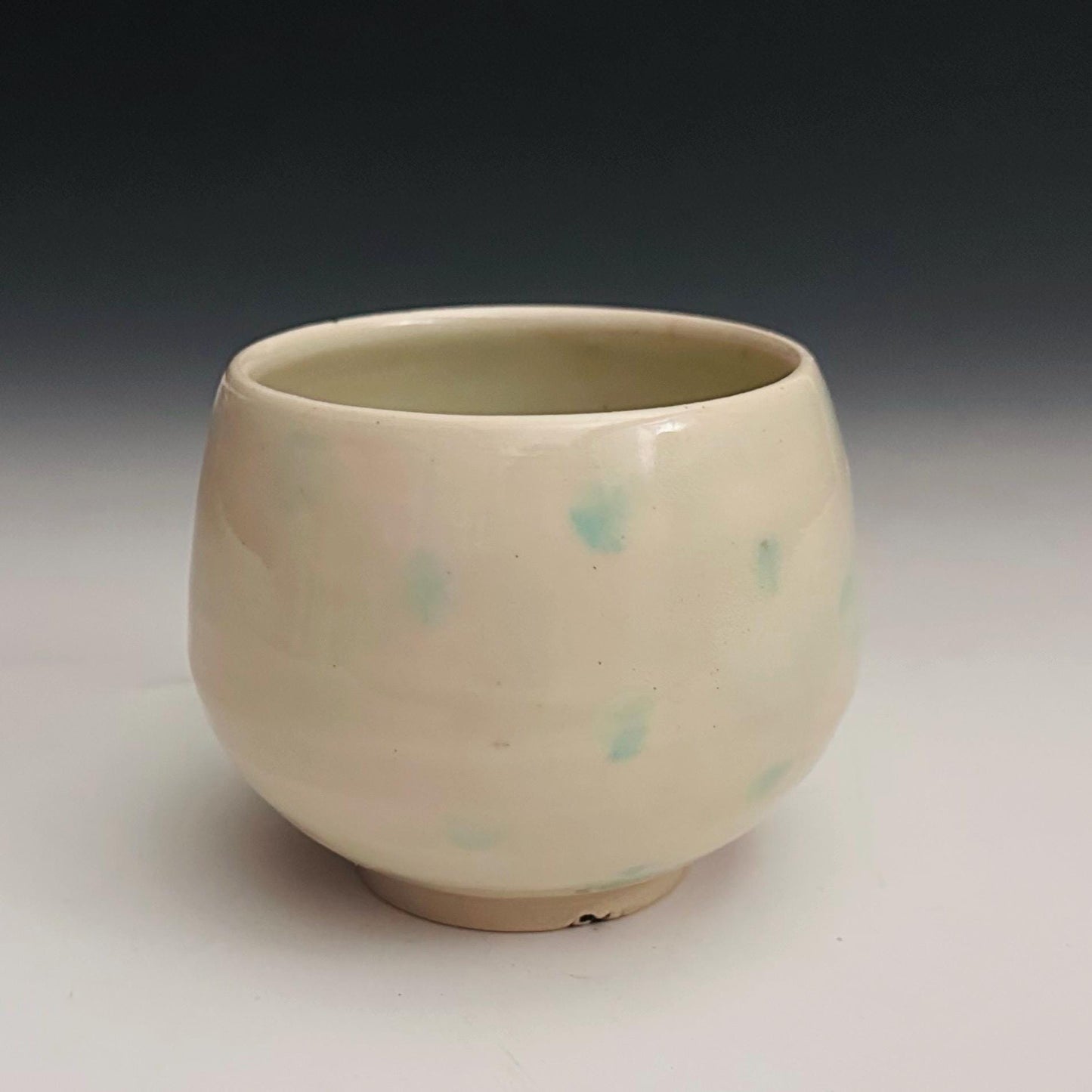 Handmade Cup Bunny Illustration Polka Dots Yunomi Oct009