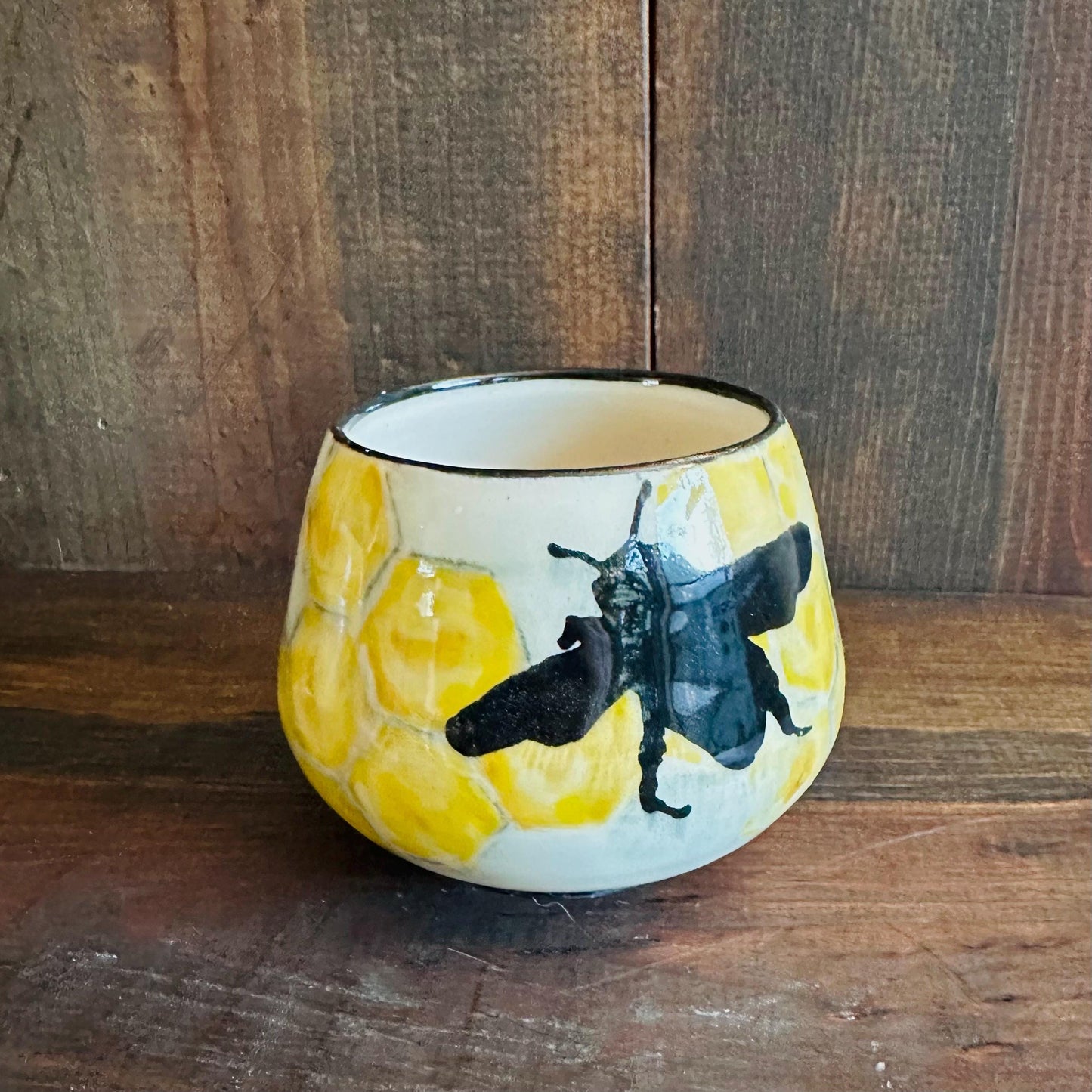 Bee Hive Yunomi Yellow Honeybee Handleless Mug Cup Tumbler M2526
