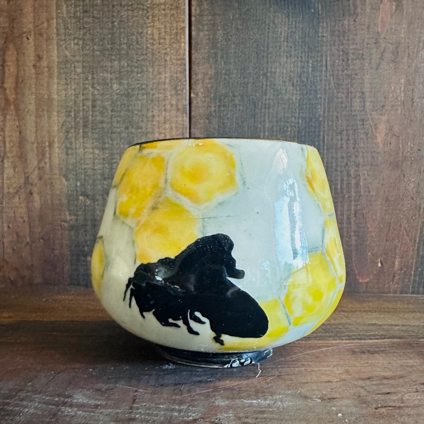 Bee Hive Yunomi Yellow Honeybee Handleless Mug Cup Tumbler M2526