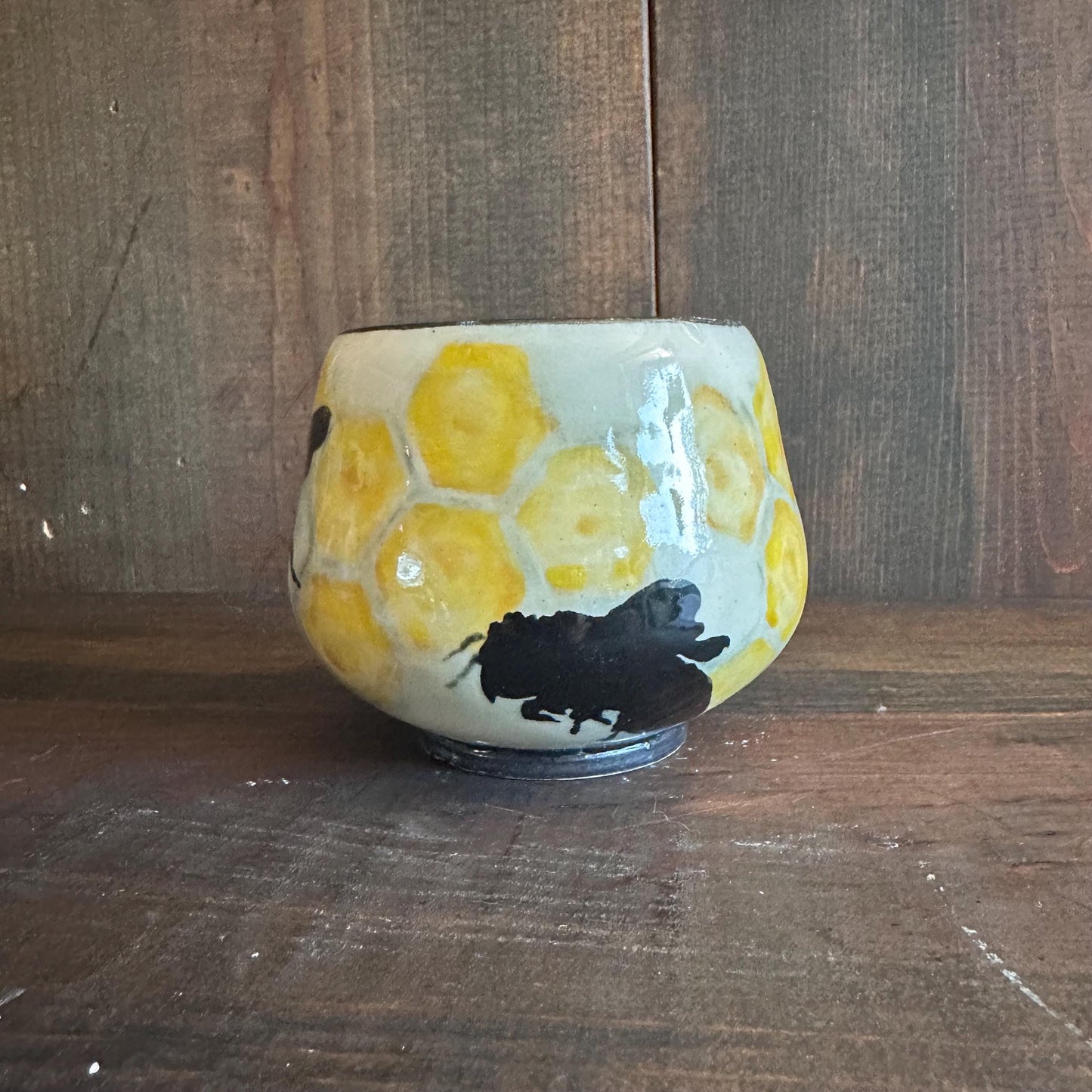 Bee Hive Yunomi Yellow Honeybee Handleless Mug Cup Tumbler M2525