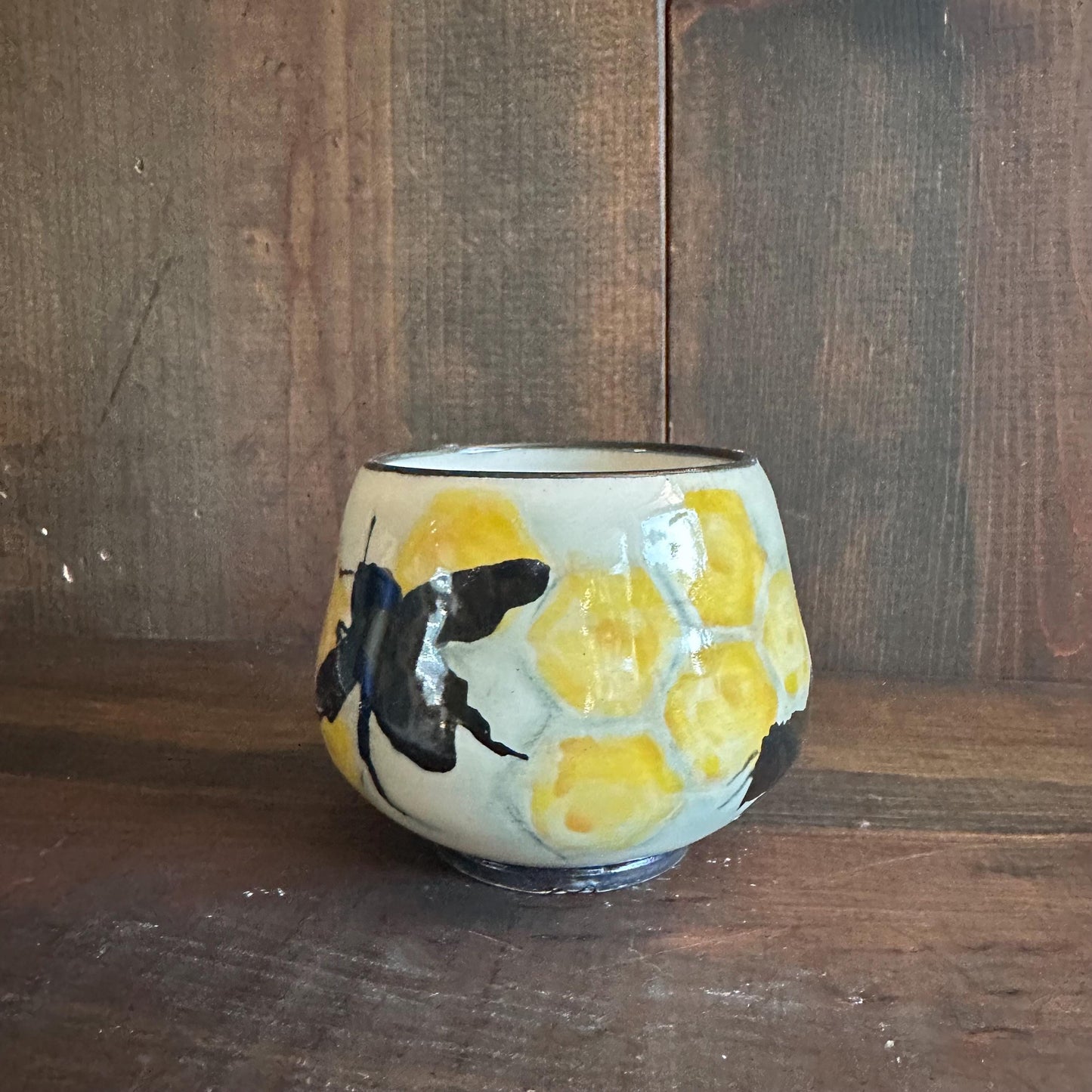 Bee Hive Yunomi Yellow Honeybee Handleless Mug Cup Tumbler M2525